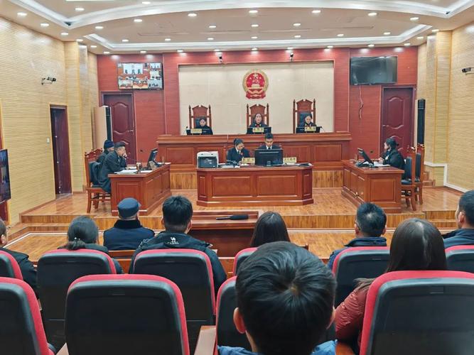 北京法院离婚开庭现场旁听席