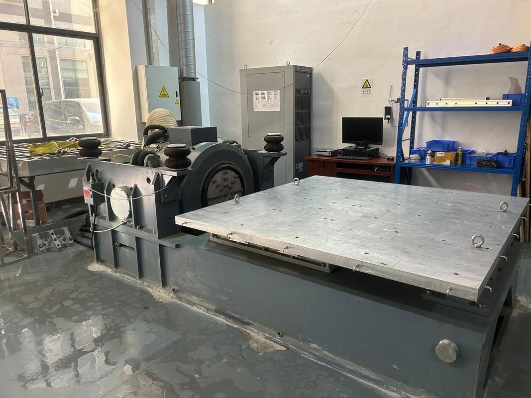 机械设计实验课铝型材工作台共振抖动现场