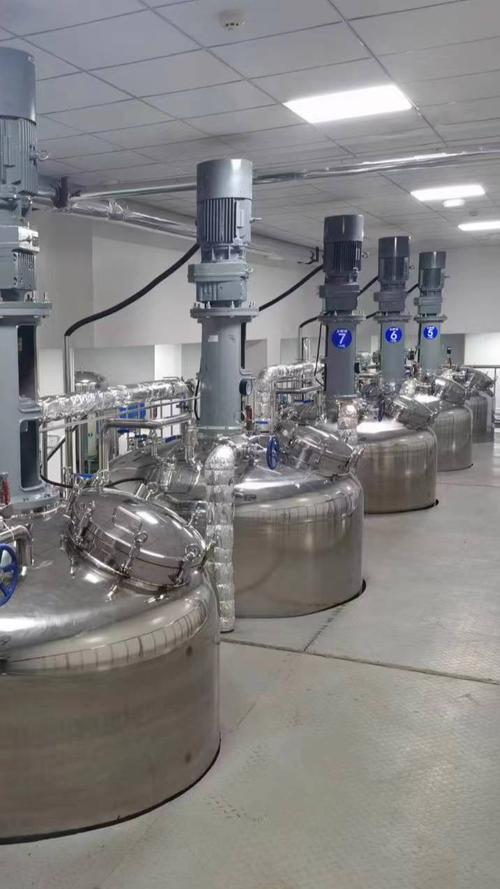大型工业发酵罐厂家成品待发货区实拍