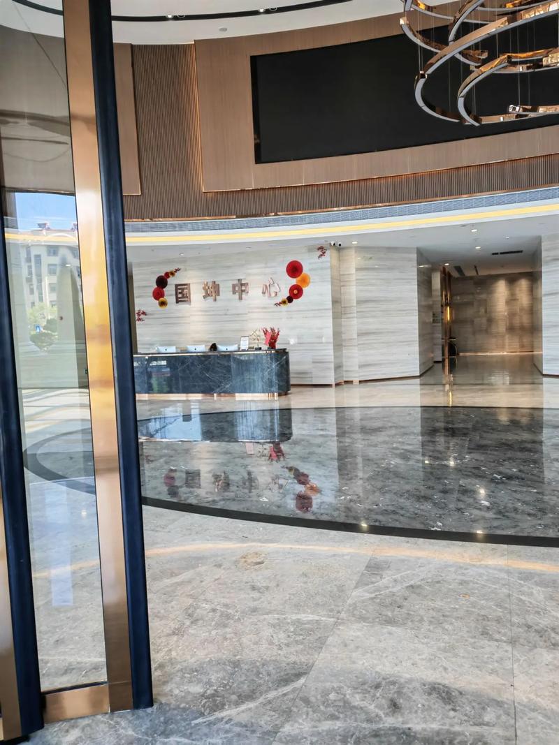 线下离婚律所客户私密咨询会谈场景