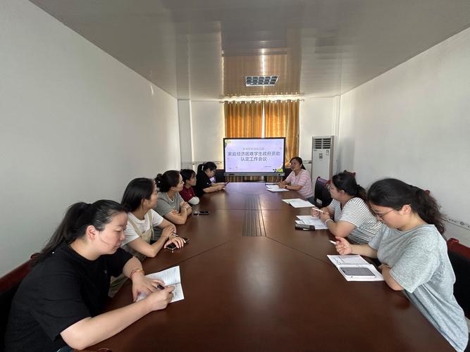 助学金班级民主评议现场实拍