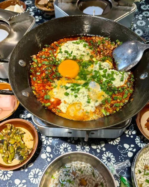 湖北南漳印象老家农家柴灶合渣火锅