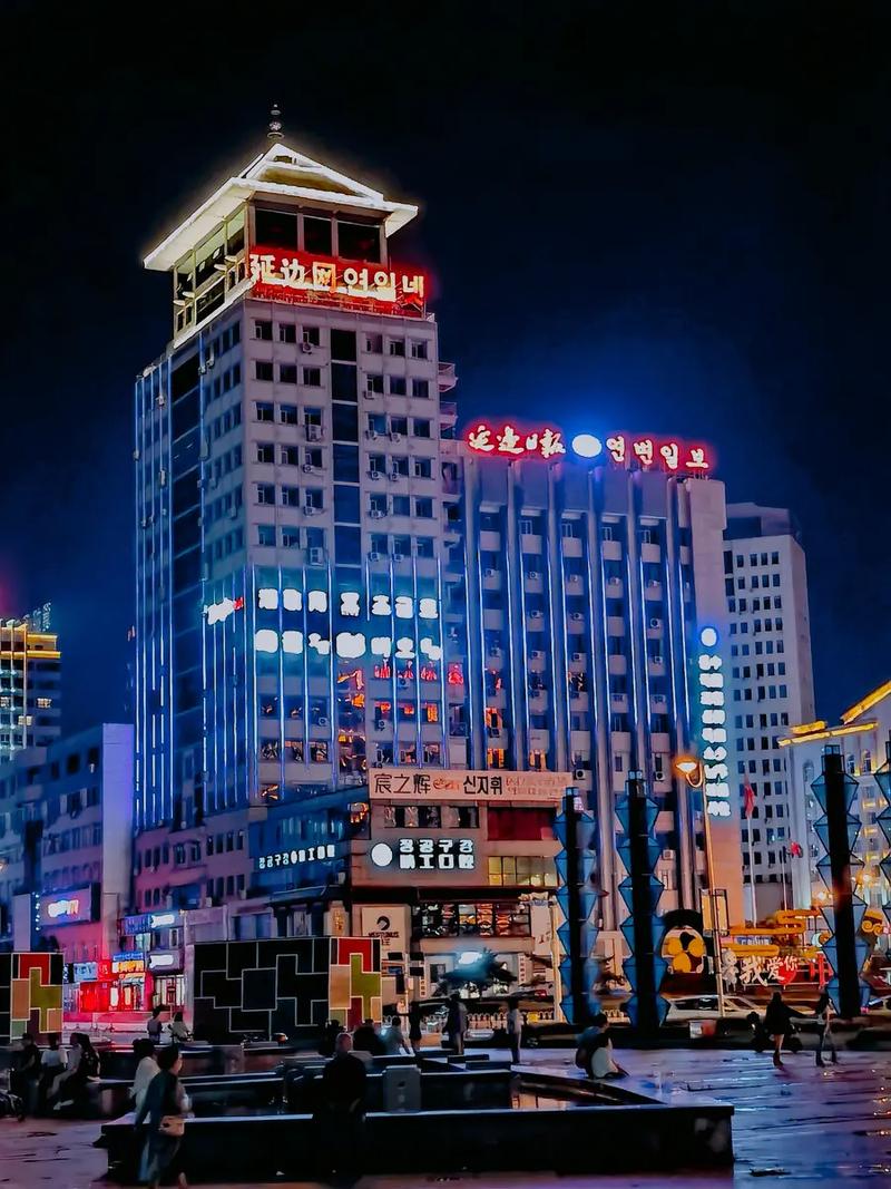 延吉大桥灯光秀蓝色光影