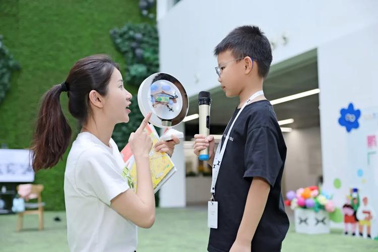 工业园亲子开放日孩子体验岗位合照