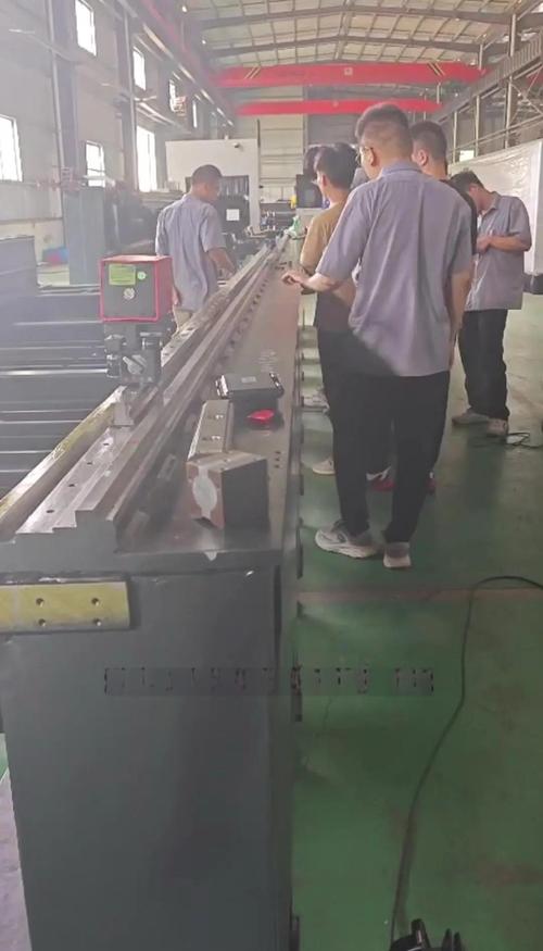 成品直线导轨激光精度检测台实拍