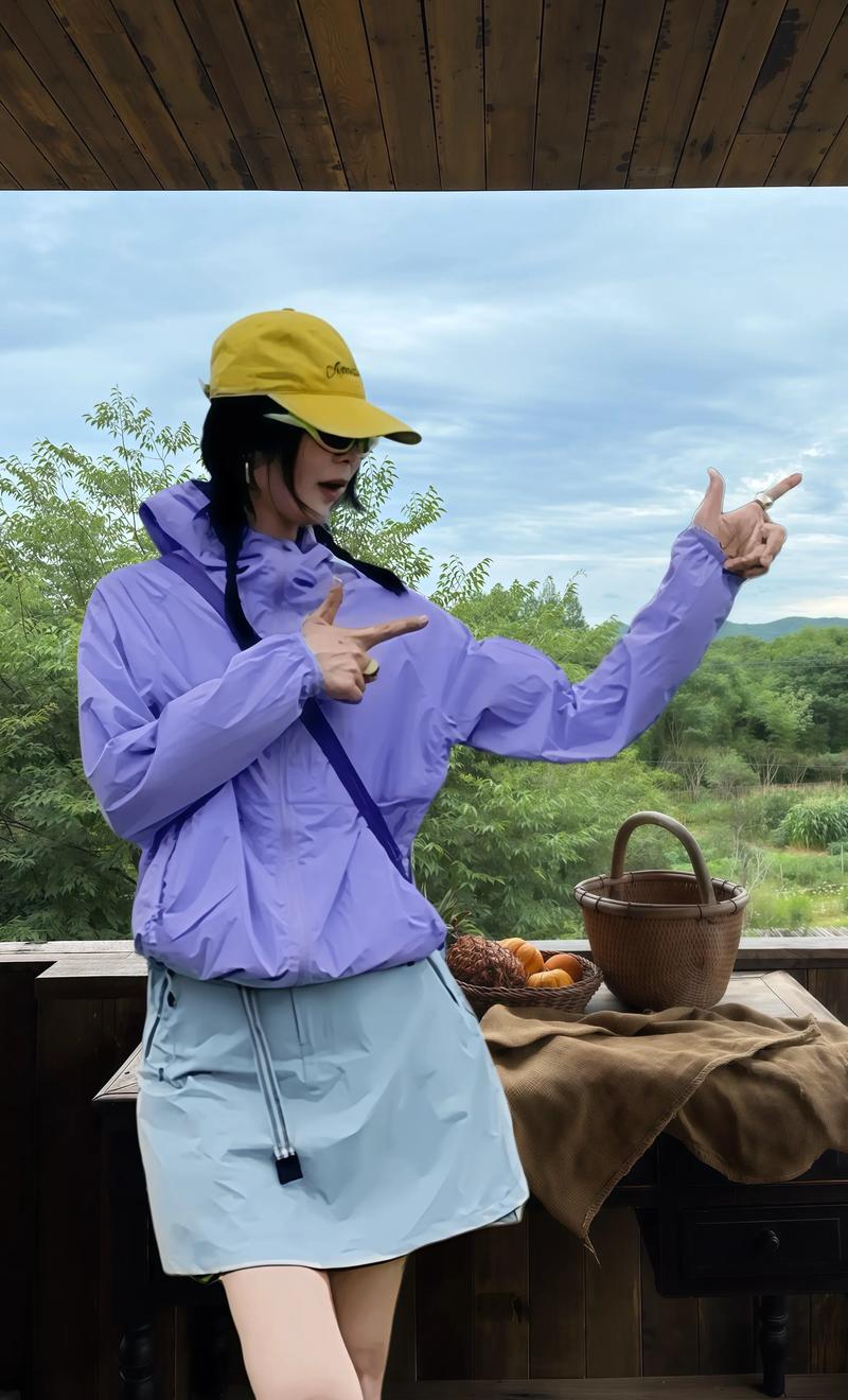 户外出游日常防晒衣物搭配实拍