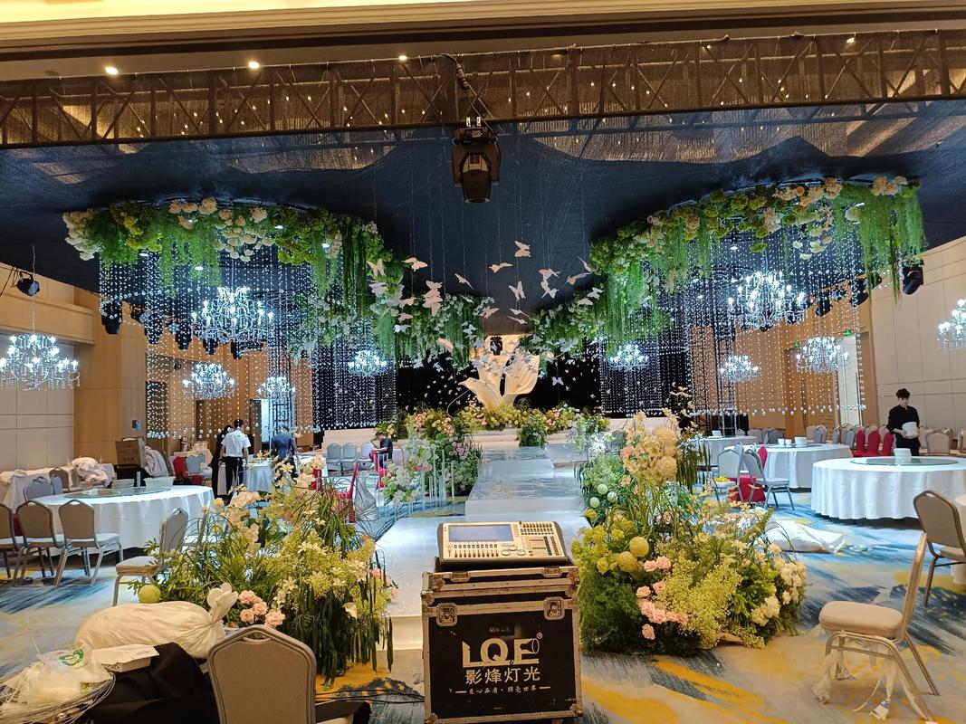 婚礼策划师现场沟通布置方案