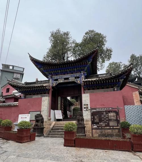 南方清代文庙飞檐排水实景