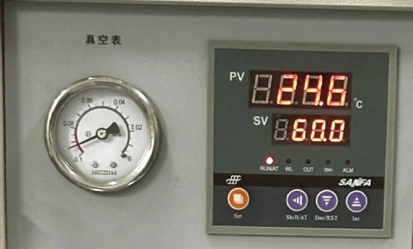 真空干燥箱真空度测试仪表示数