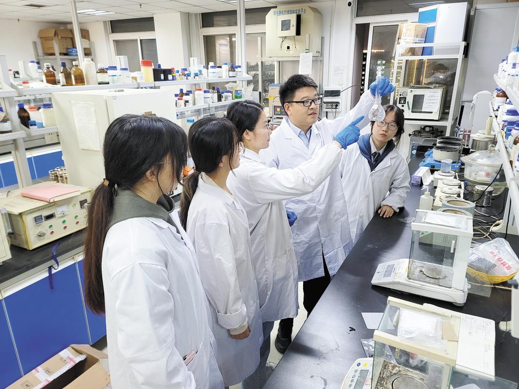 企业工程师高校实验室联合研发场景