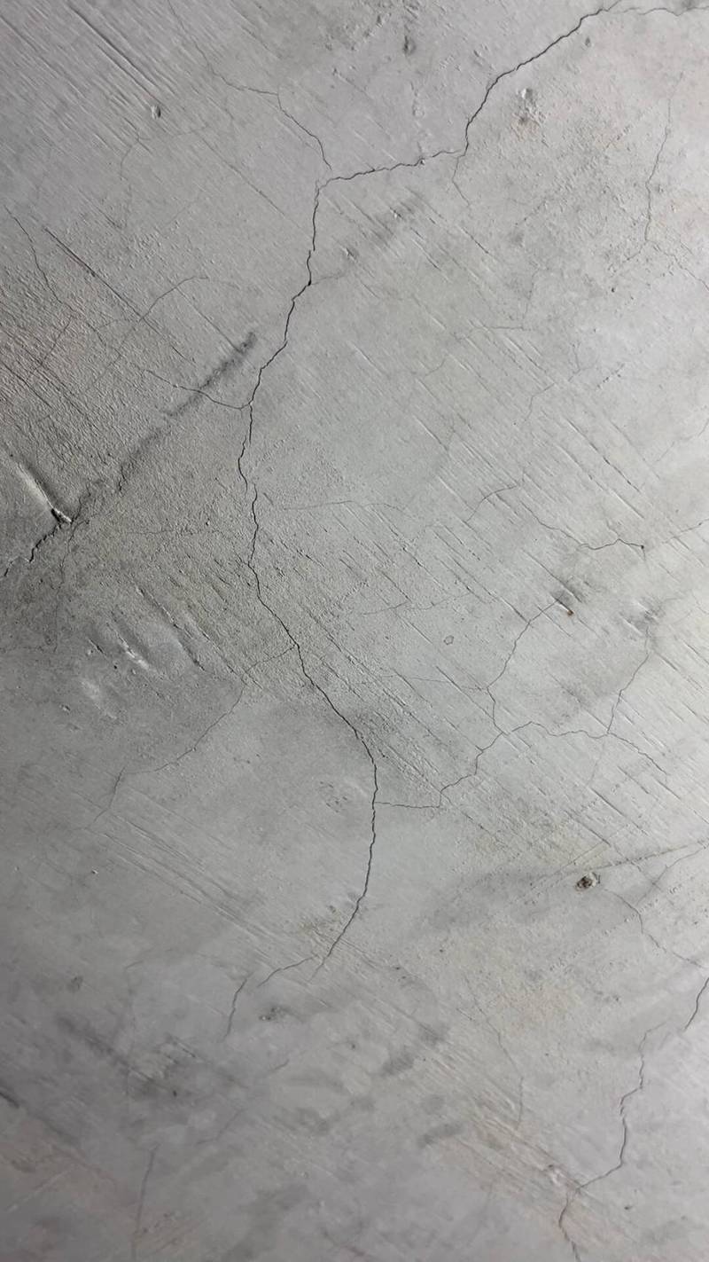 商品房主体结构开裂质量问题现场实拍图
