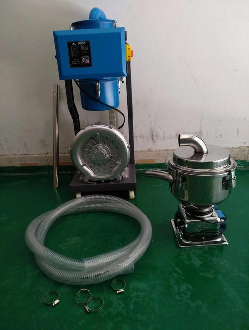 分体式吸料机工作场景 透明料管输送塑料粒子