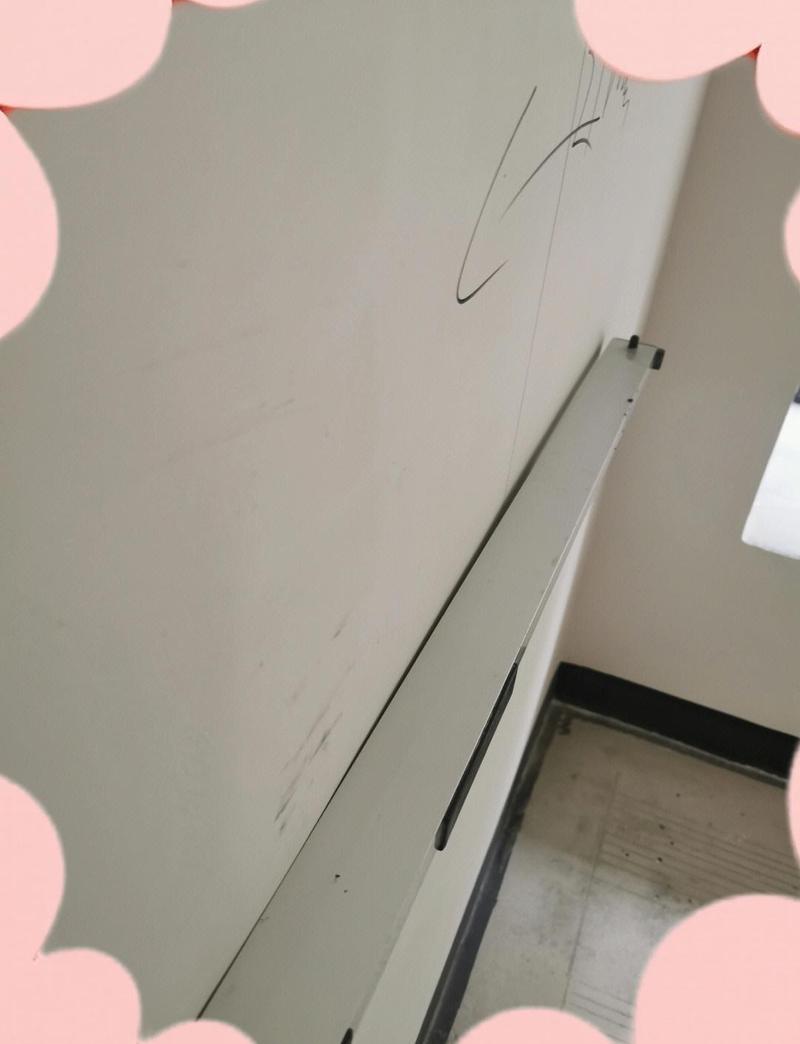 业主自行做墙面牢固度胶带测试实景