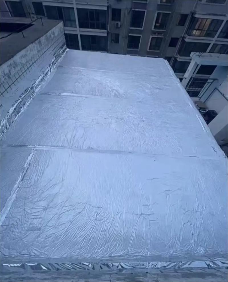 问：顶层复式，天花开槽塞保温棉能隔热吗？