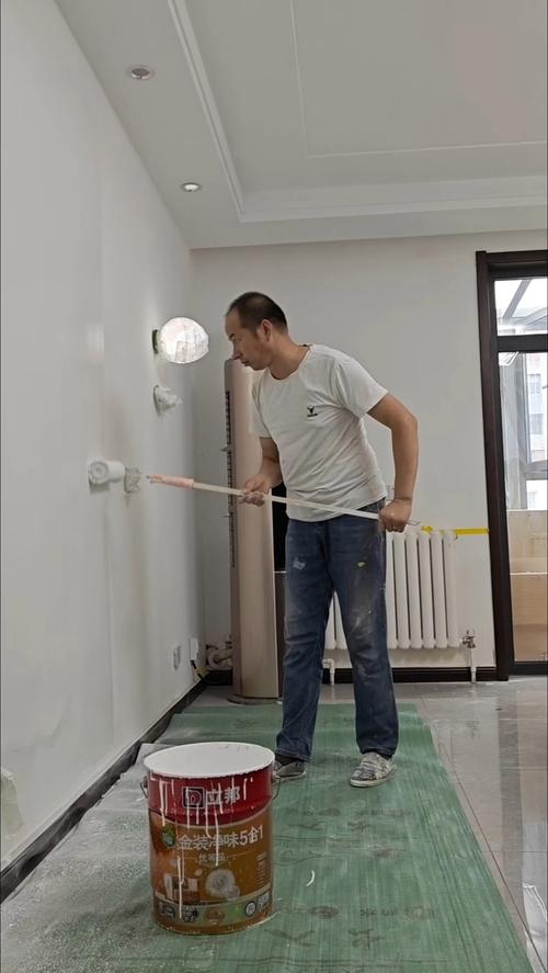 装修墙面补漆售后服务现场实景图