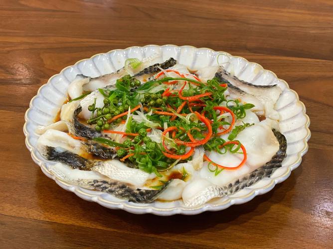清蒸黑头鱼特写