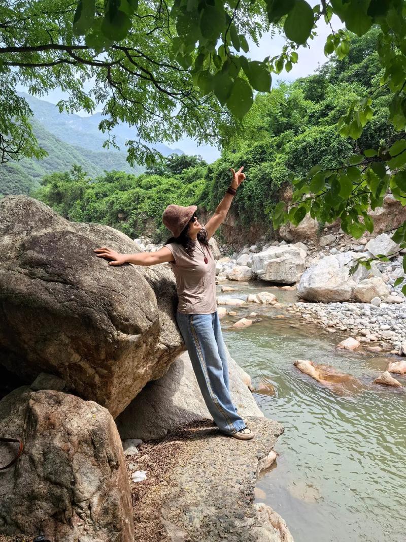 深山里慢悠悠的闲游日常