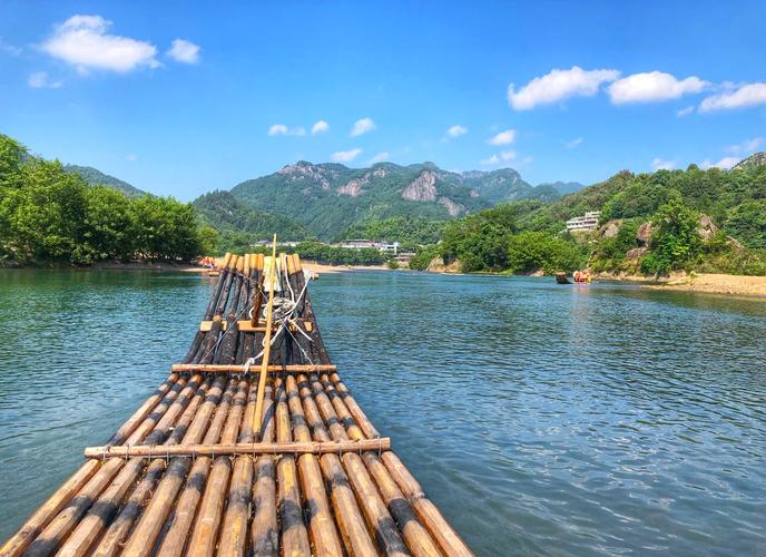 楠溪江古村与漂流