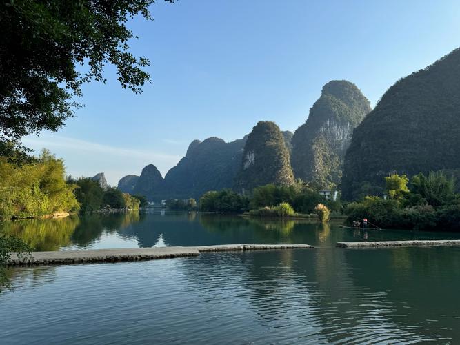 遇龙河龙头山倒影碧水