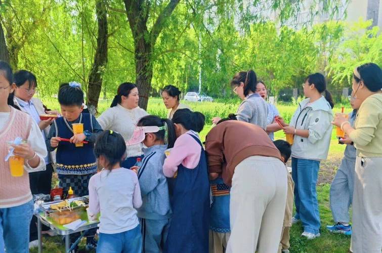 制造企业员工亲子互动活动现场