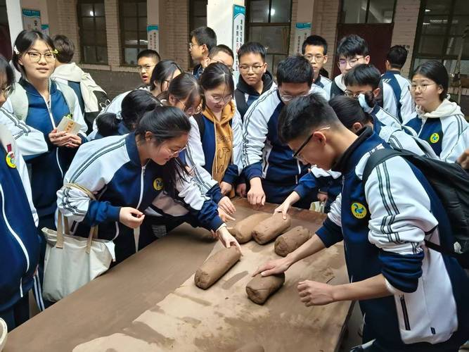 贴合新课改的延伸实践：把课堂搬到户外
