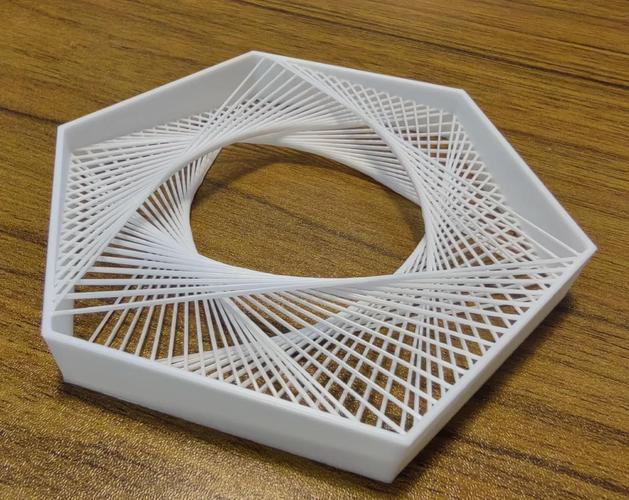 3D打印带支撑的异形悬空零件实物图