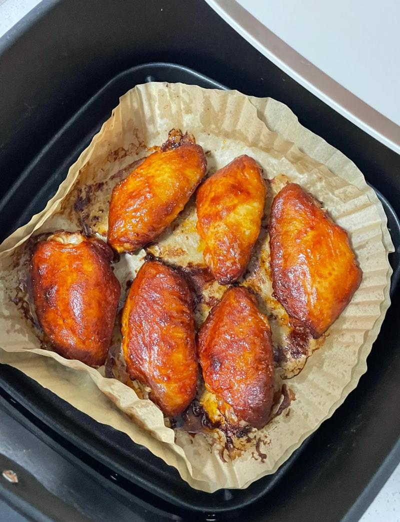 空气炸锅烤鸡翅成品金黄酥脆