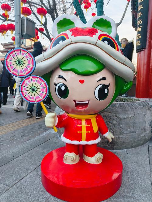 上海城隍庙卡通人偶