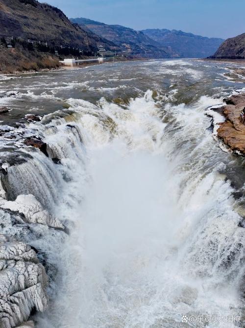 山西临汾壶口瀑布孟门岛河滩景观