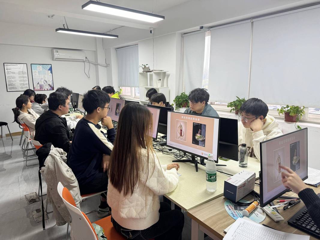 职校学生跨境电商实训真实运营场景
