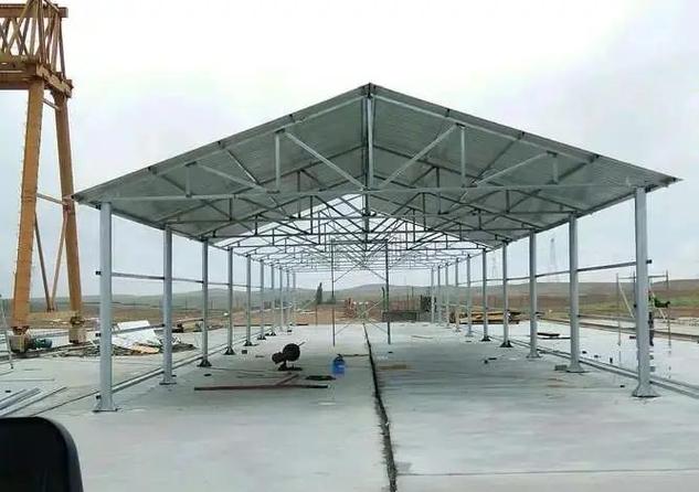水电加工棚彩钢板搭建结构示意图