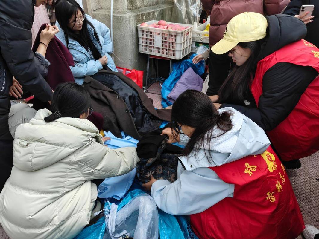 减法生活 整理衣柜 捐出旧衣
