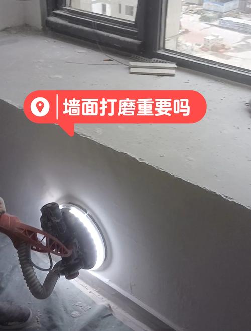 装修墙面腻子手工打磨现场图