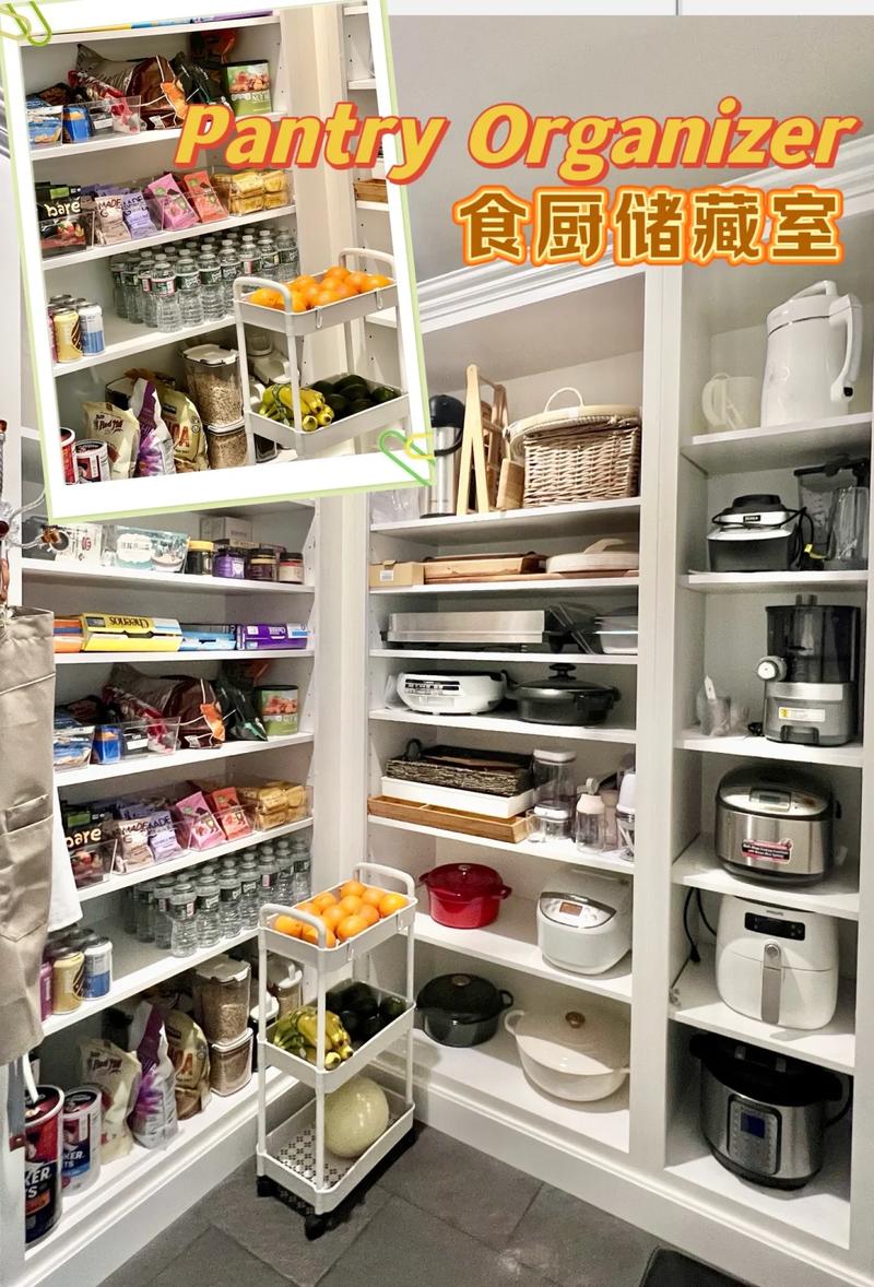 家庭厨房储物间潮气死角实拍图