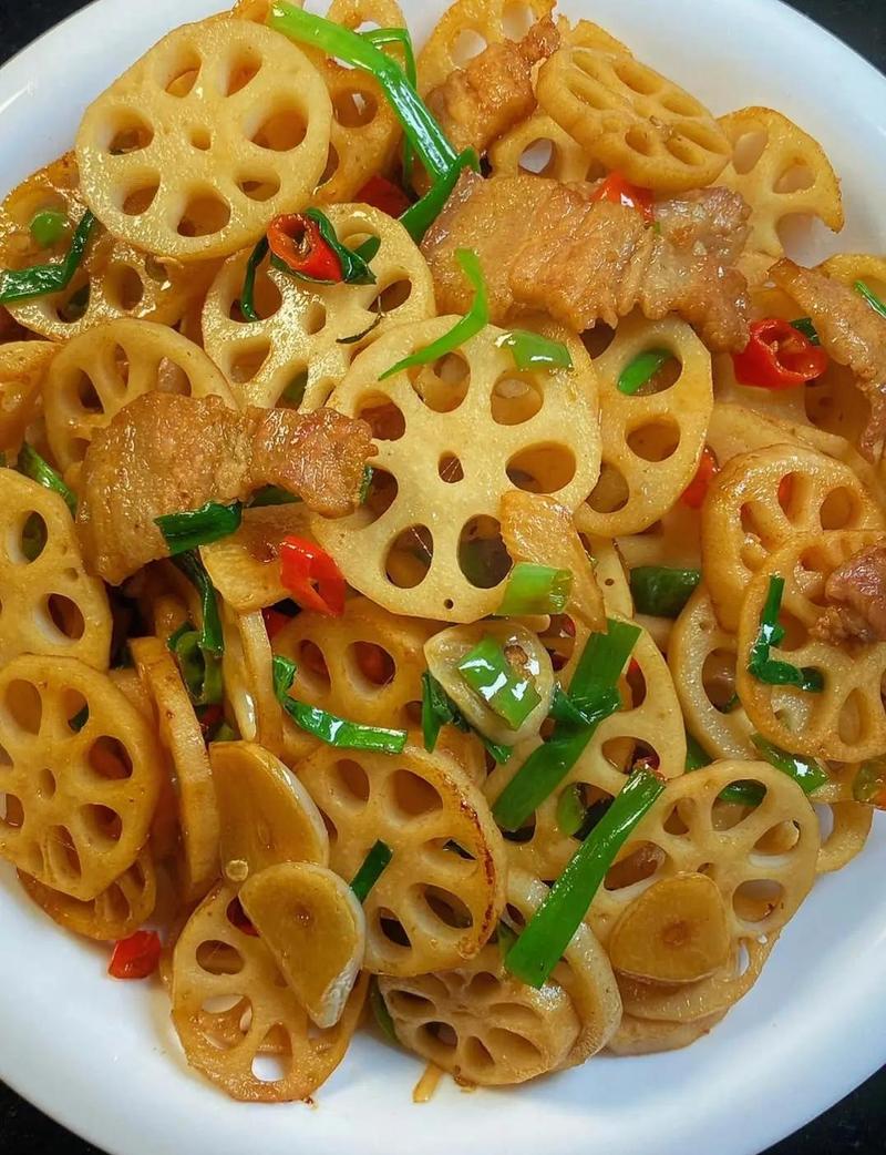 秋季家常清炒莲藕家常菜实拍