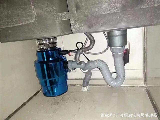 厨房水槽下安装垃圾处理器示意图