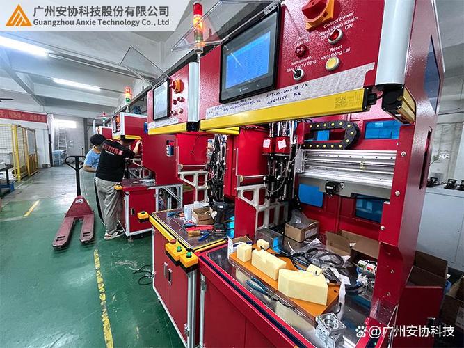 冲压车间合规安装安全光幕实拍