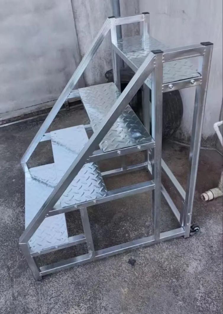 腐蚀严重的工业梯台碳钢踏板