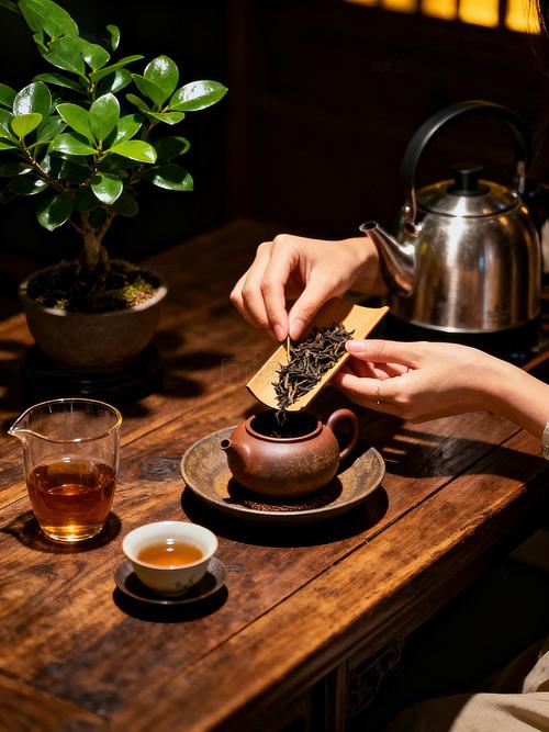杭州龙井村茶农家门口木桌泡茶场景