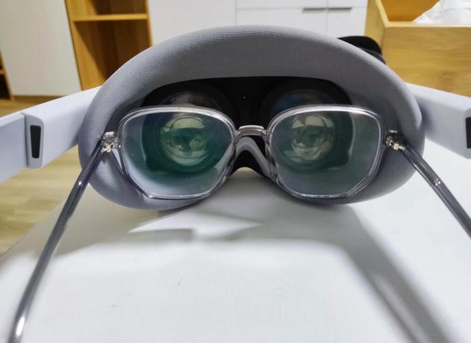 1995年世嘉VR消费级眼镜原型实拍