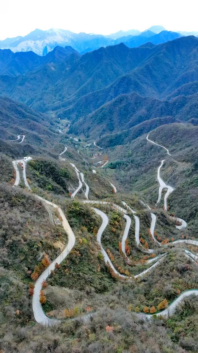 庐山景区盘山公路弯道