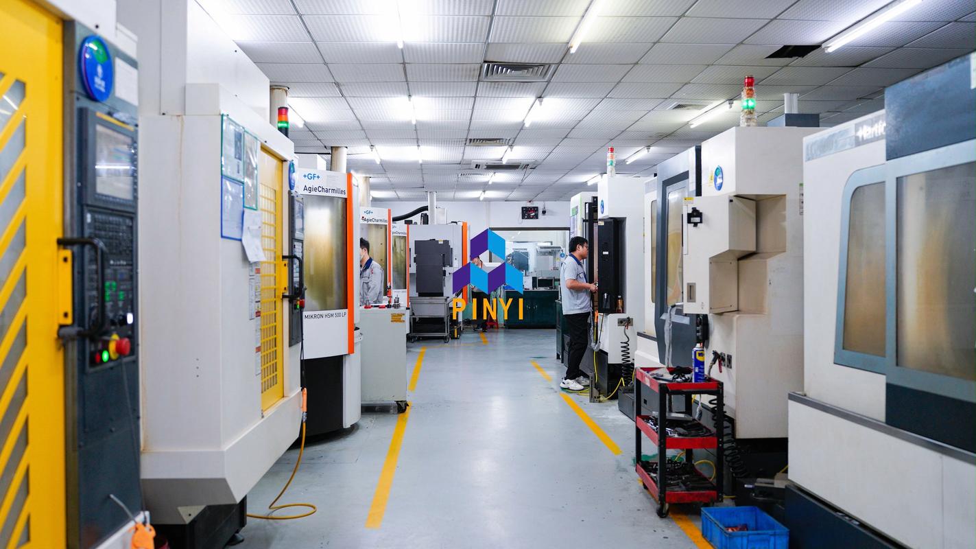 冲压模具加工厂CNC设备车间实拍