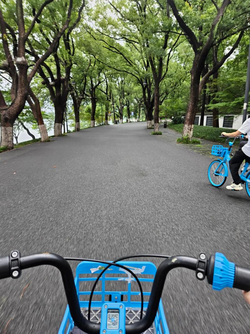 绍兴东湖暴雨骑行