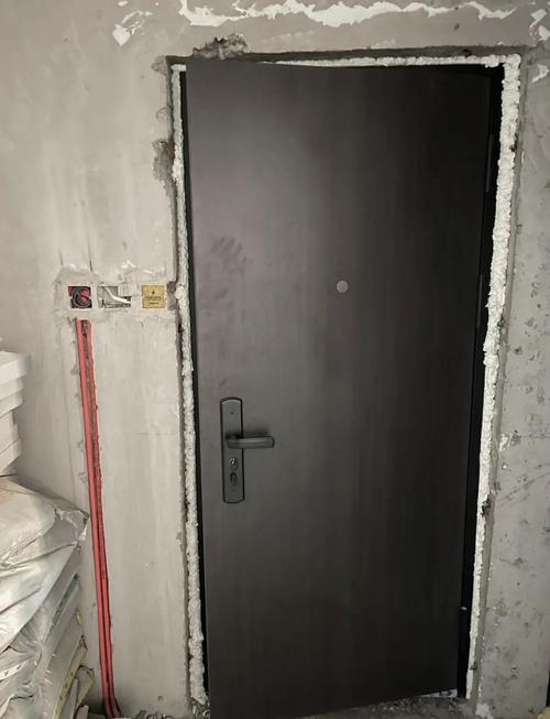 问:防盗门什么时候安装最好?