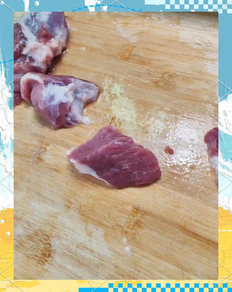 猪肉逆纹切丝手法对比图