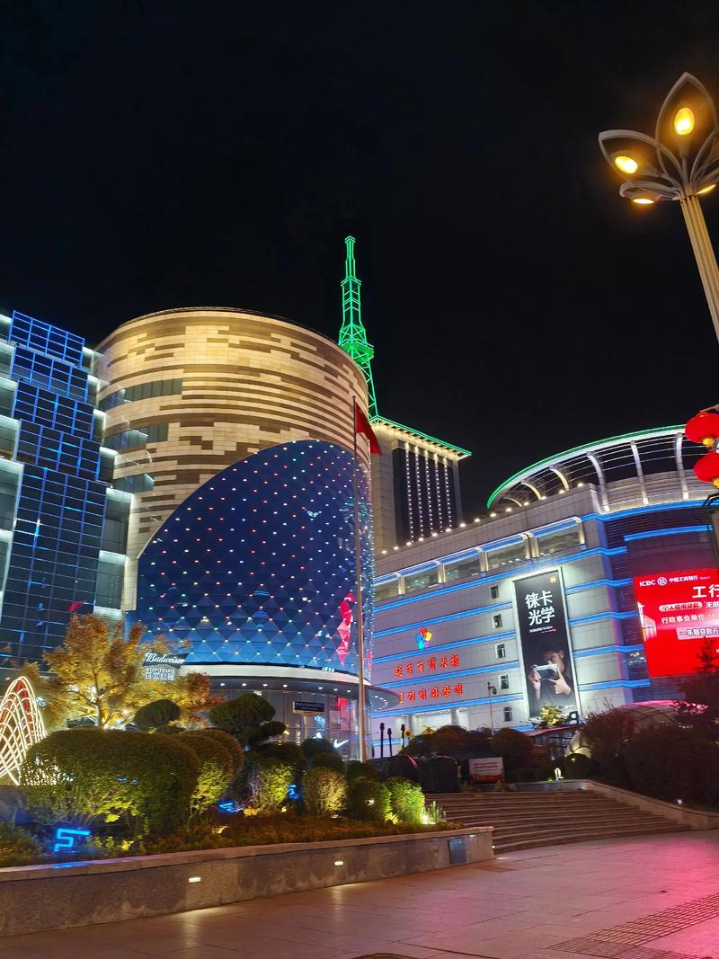 废弃天台俯瞰延吉夜景