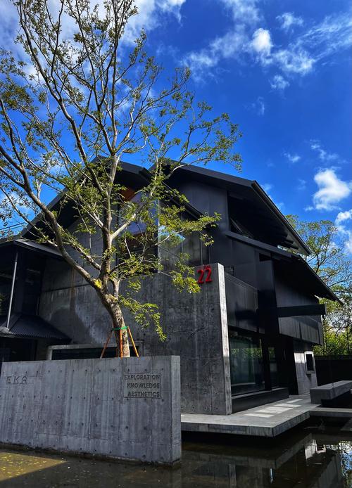 老厂区改诗意栖居，不用砸大钱也能做好