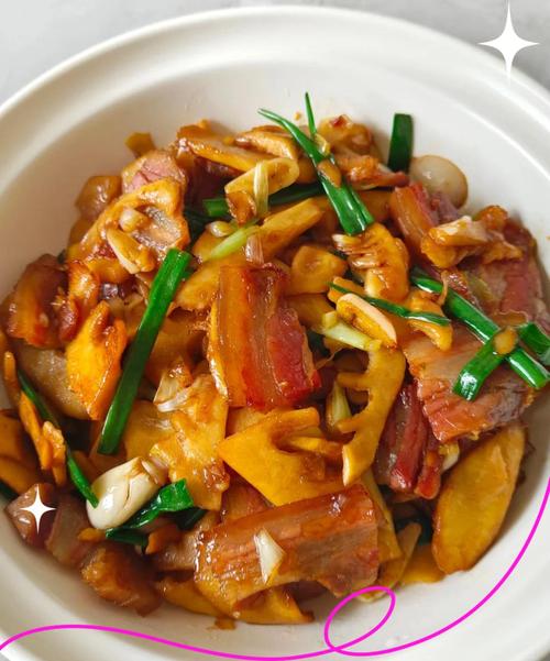 湖北南漳春笋炒南漳腊肉成品菜