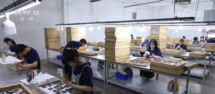 工厂数码印刷定制冰箱贴情书生产工位图
