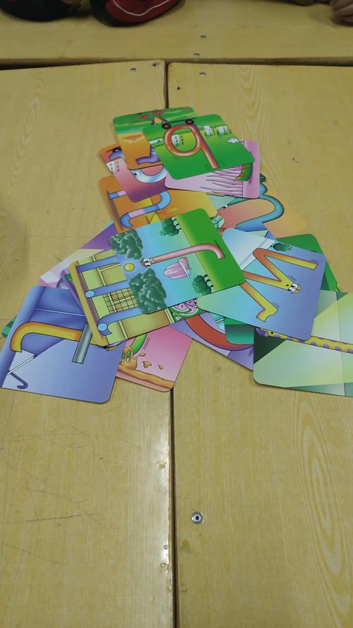 中小学公开课教育游戏卡牌散落场景